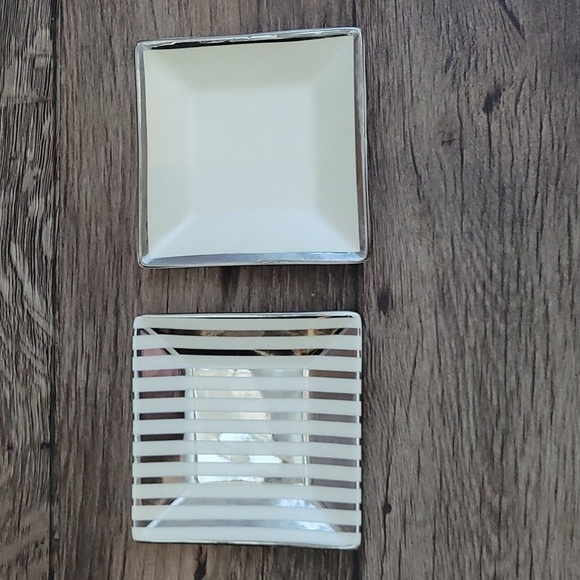 J Crew Trinket Jewelry Trays Set of Two - Picture 6 of 7